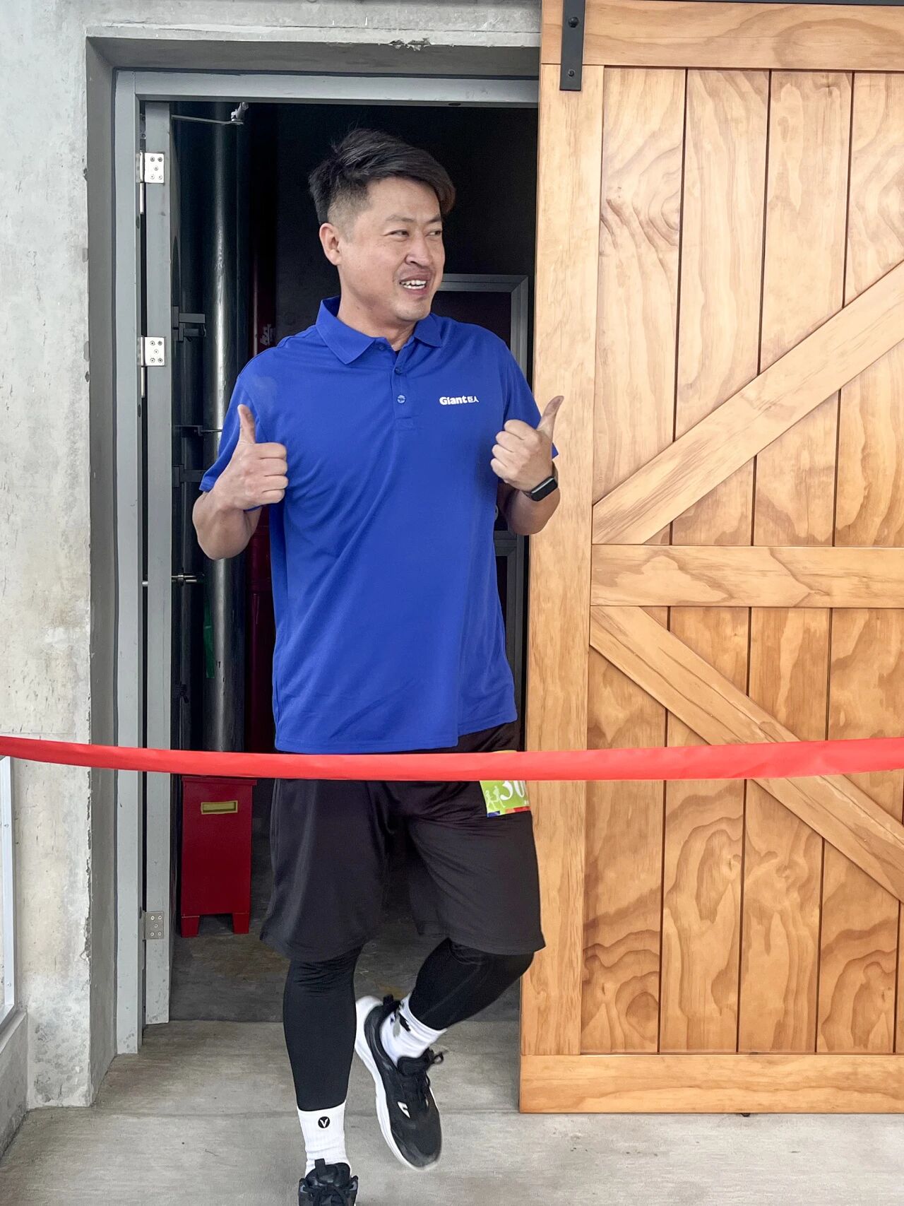 7分47秒登上南浔之巅 刷新纪录