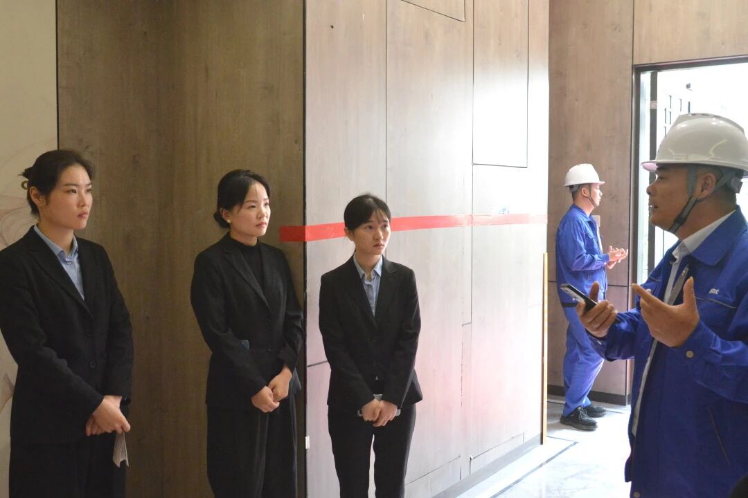 文明乘梯进小区，美好生活共守护——巨龙电梯安全知识科普及应急演练活动