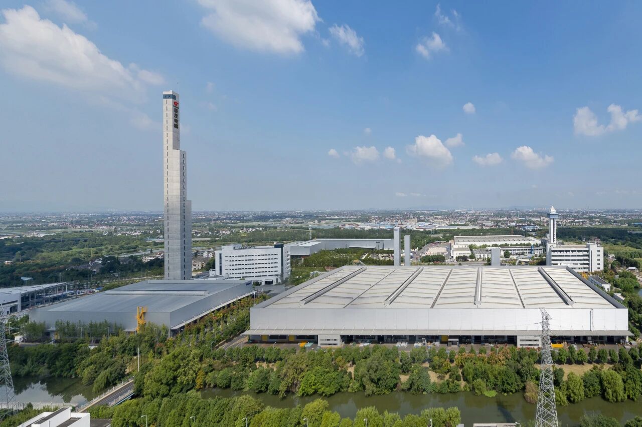 国家市场监督总局领导莅临巨龙电梯调研指导
