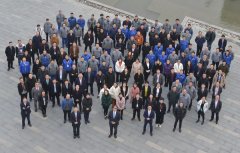 聚集能量 龙腾未来 ——巨龙电梯举办迎春大会